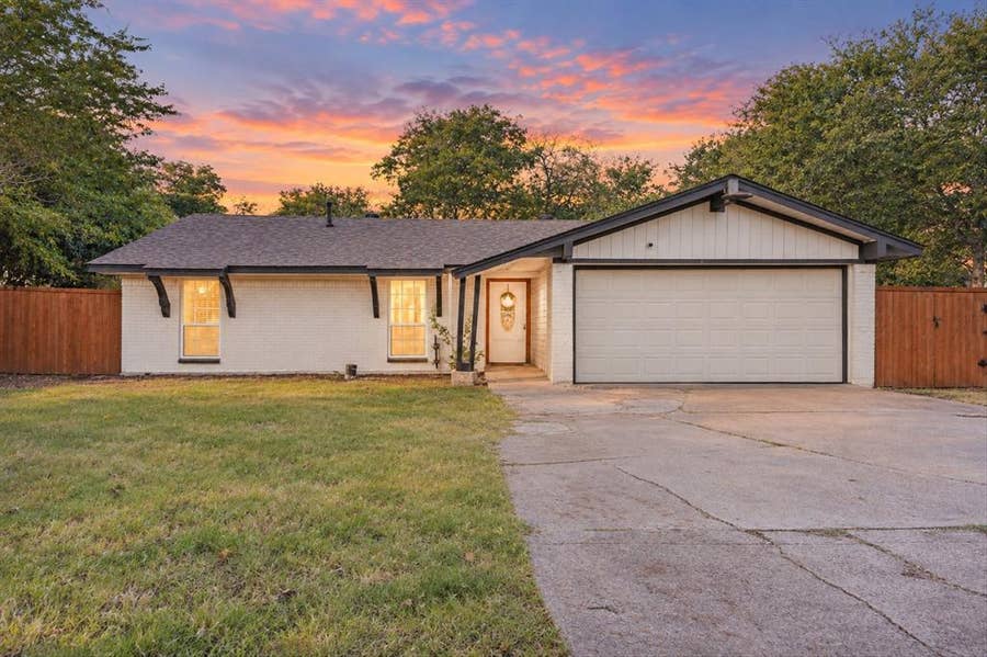 Property photo for 9308 Sandyhook Circle, Dallas, TX