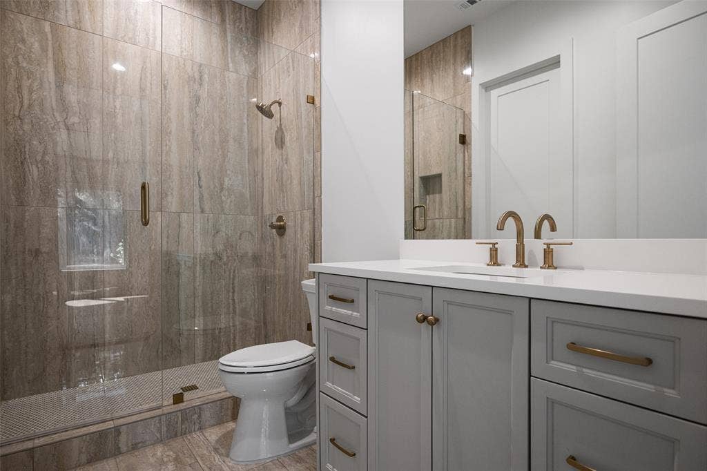 3847 Shady Hill Drive, Dallas, TX 75229 3847 Shady Hill Drive, Dallas, TX 75229