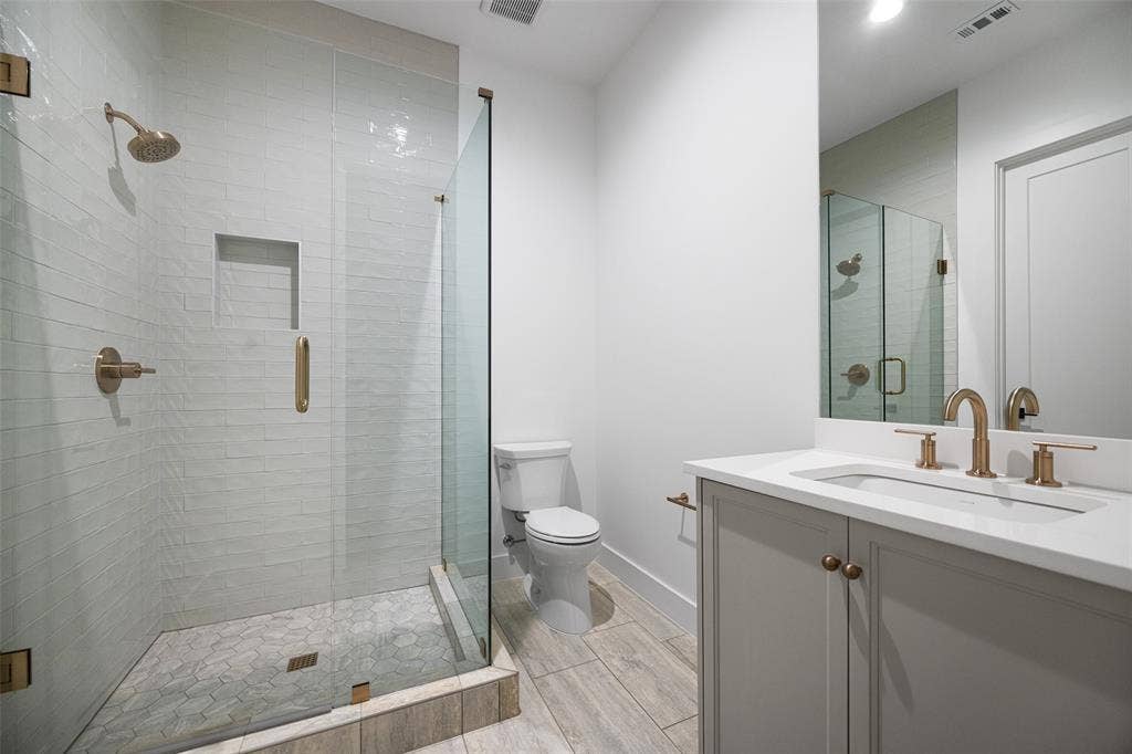 3847 Shady Hill Drive, Dallas, TX 75229 3847 Shady Hill Drive, Dallas, TX 75229
