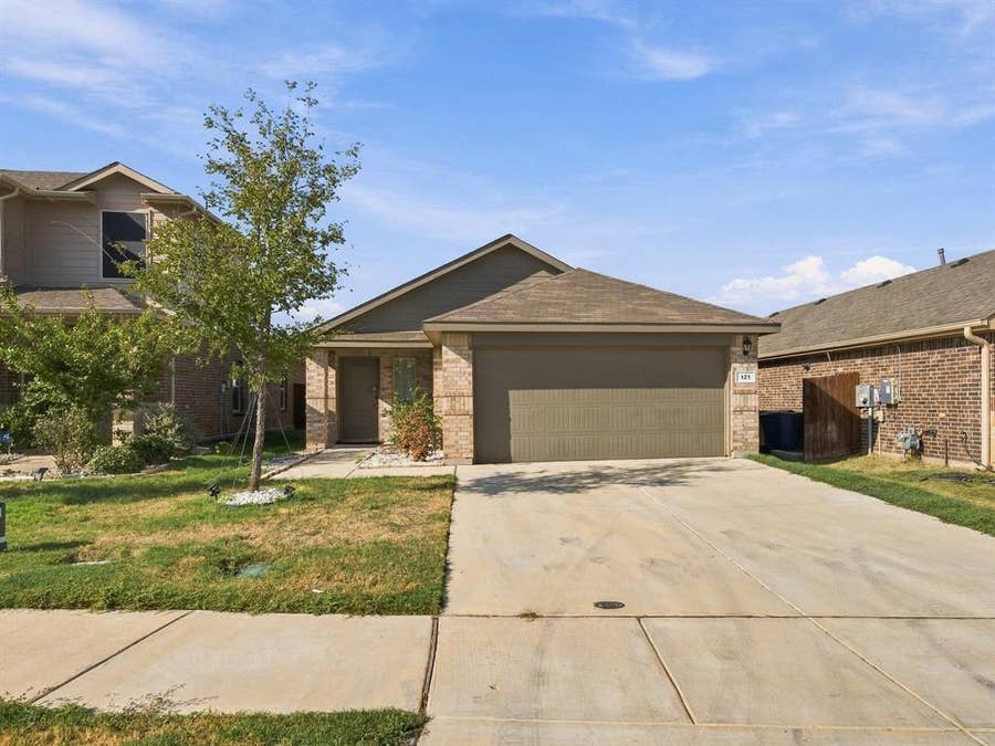 Property photo for 121 Greengate Drive, Boyd, TX