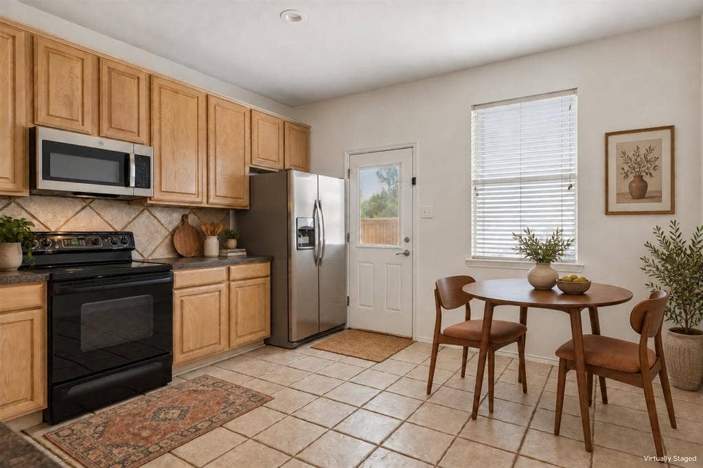6508 Courtyards Drive, McKinney, TX 75072 Virtually Staged