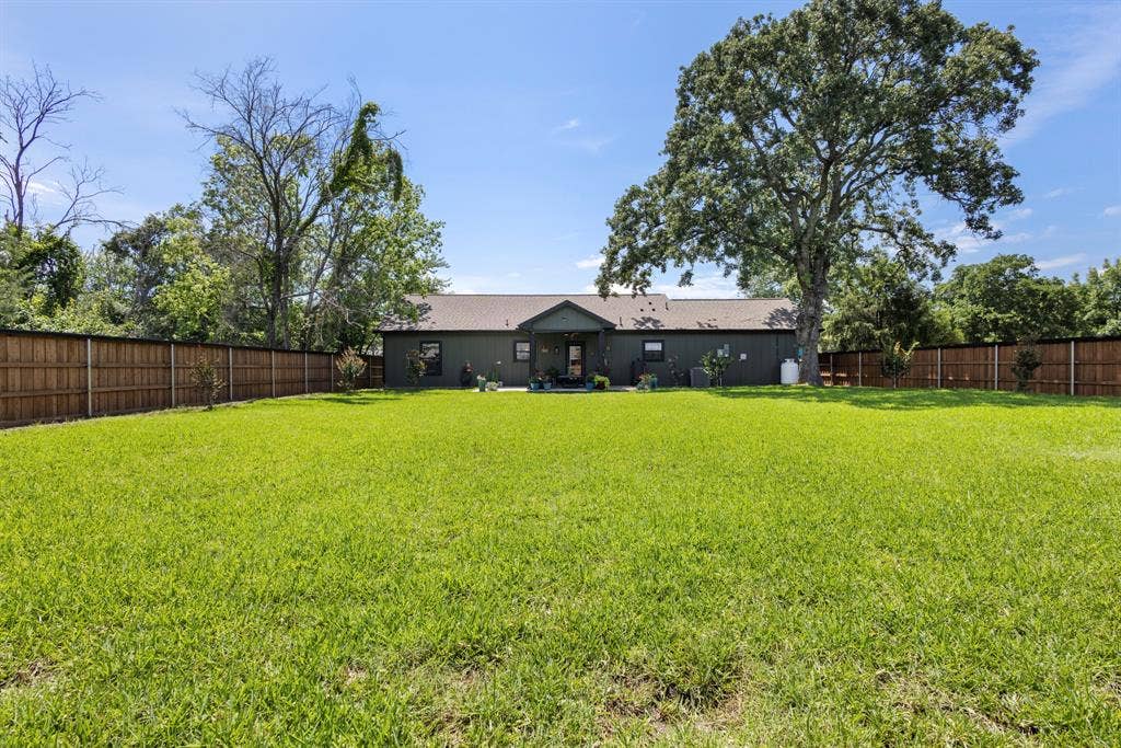 114 Garrett Lane, Gun Barrel City, TX 75156 114 Garrett Lane, Gun Barrel City, TX 75156