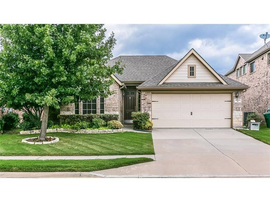 Property photo for 1505 Sparrow Lane, Aubrey, TX