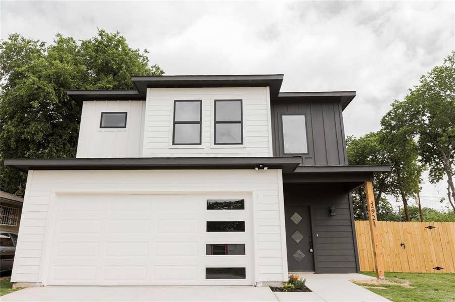 Property photo for 2921 Gipson Street, Fort Worth, TX