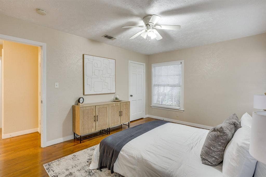 3500 Corto Avenue, Fort Worth, TX 76109