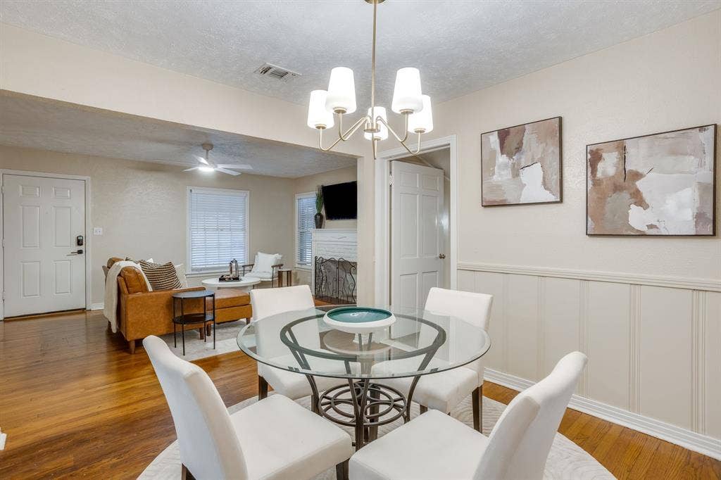 3500 Corto Avenue, Fort Worth, TX 76109