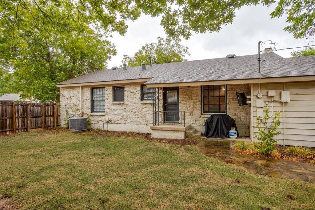 3500 Corto Avenue, Fort Worth, TX 76109