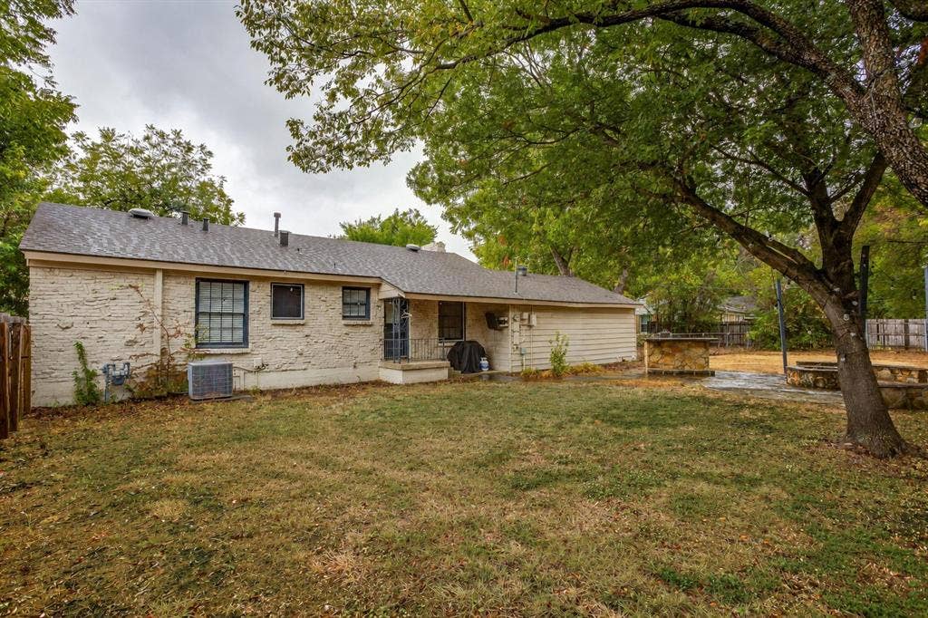 3500 Corto Avenue, Fort Worth, TX 76109