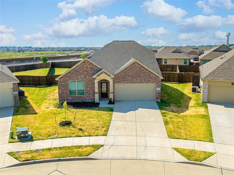 Property photo for 4921 woodloch, Princeton, TX