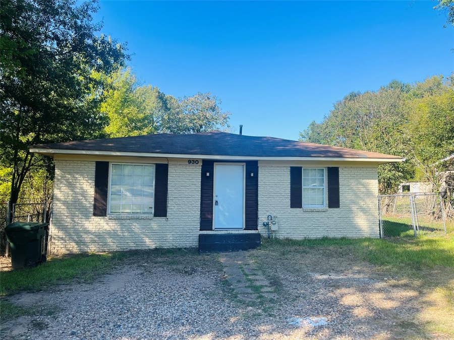 Property photo for 930 Pine Hill Road, Shreveport, LA