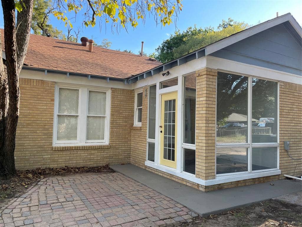 300 S Prairieville Street, Athens, TX 75751 300 S Prairieville Street, Athens, TX 75751