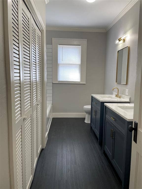 300 S Prairieville Street, Athens, TX 75751 300 S Prairieville Street, Athens, TX 75751