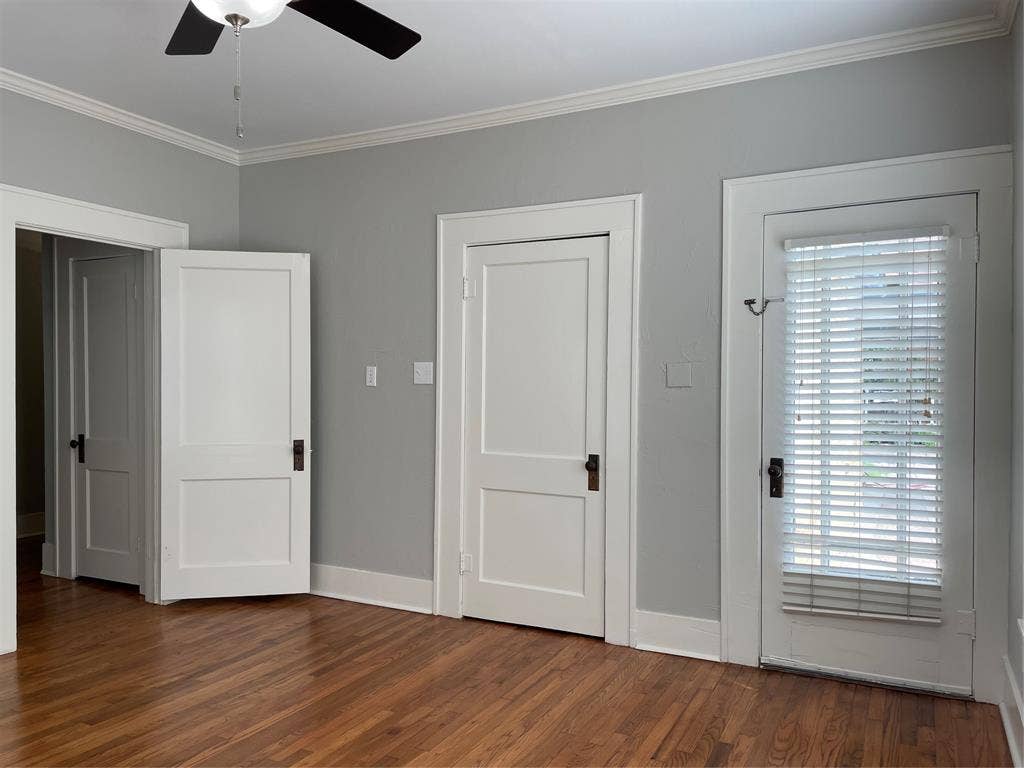 300 S Prairieville Street, Athens, TX 75751 300 S Prairieville Street, Athens, TX 75751