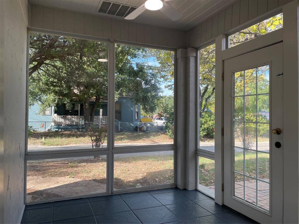 300 S Prairieville Street, Athens, TX 75751 300 S Prairieville Street, Athens, TX 75751