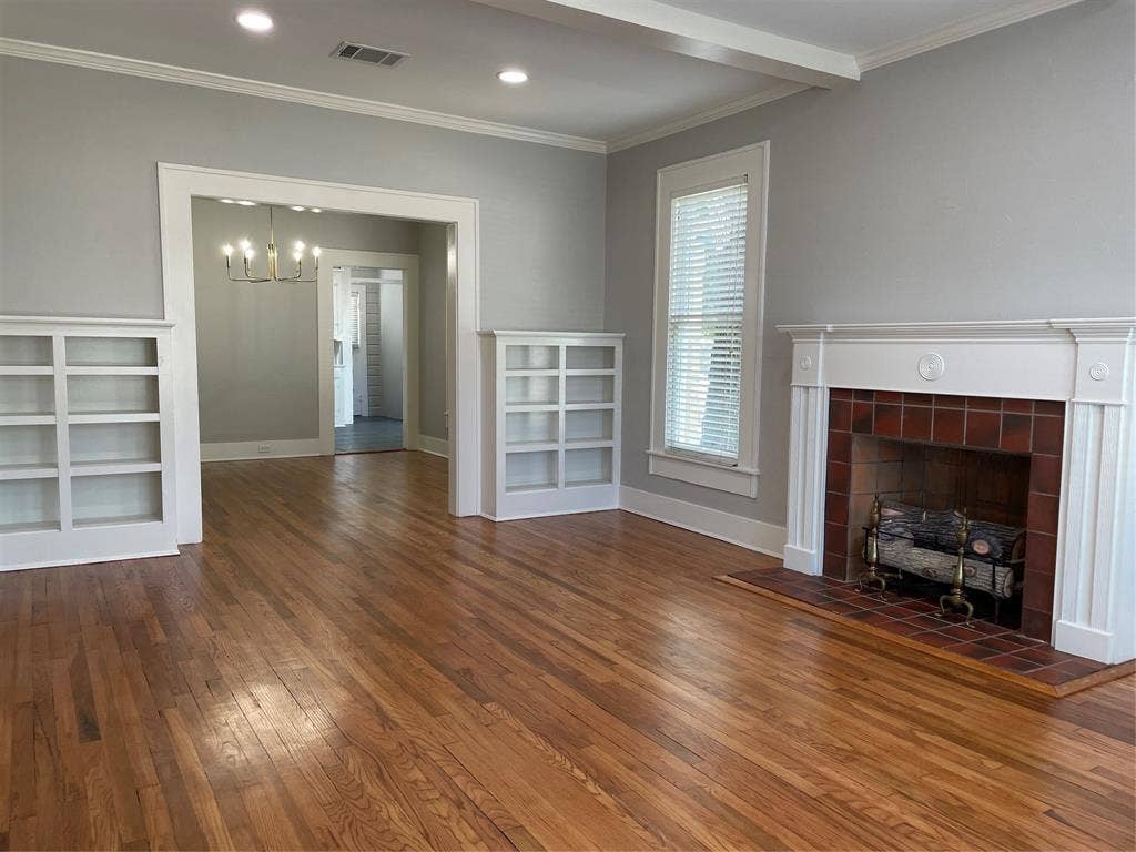 300 S Prairieville Street, Athens, TX 75751 300 S Prairieville Street, Athens, TX 75751