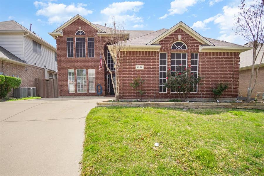 Property photo for 4704 Carolina Trace Trail, Fort Worth, TX