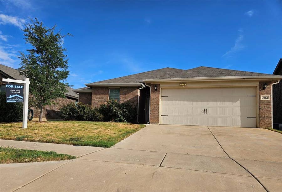 Property photo for 3112 Montego Bay Lane, Fort Worth, TX