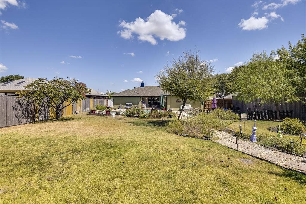 1501 Osage Trail, Mesquite, TX 75149 1501 Osage Trail, Mesquite, TX 75149