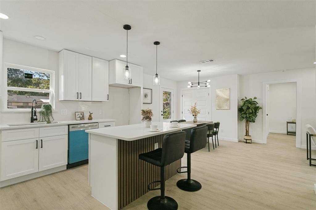 2812 E 15th Street, Plano, TX 75074 2812 E 15th Street, Plano, TX 75074