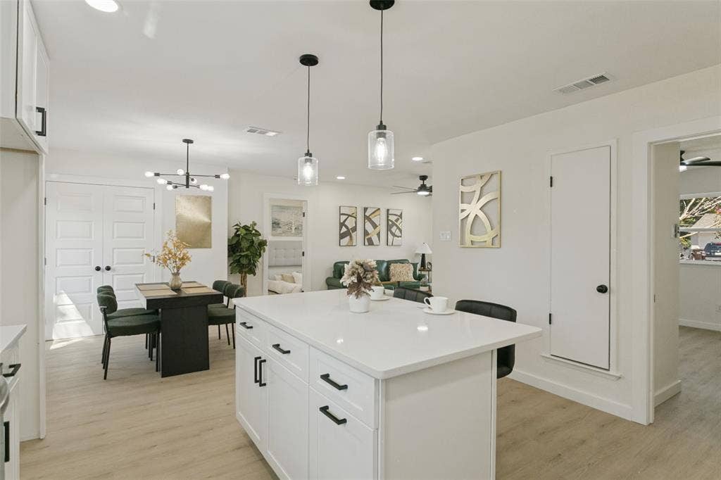 2812 E 15th Street, Plano, TX 75074 2812 E 15th Street, Plano, TX 75074