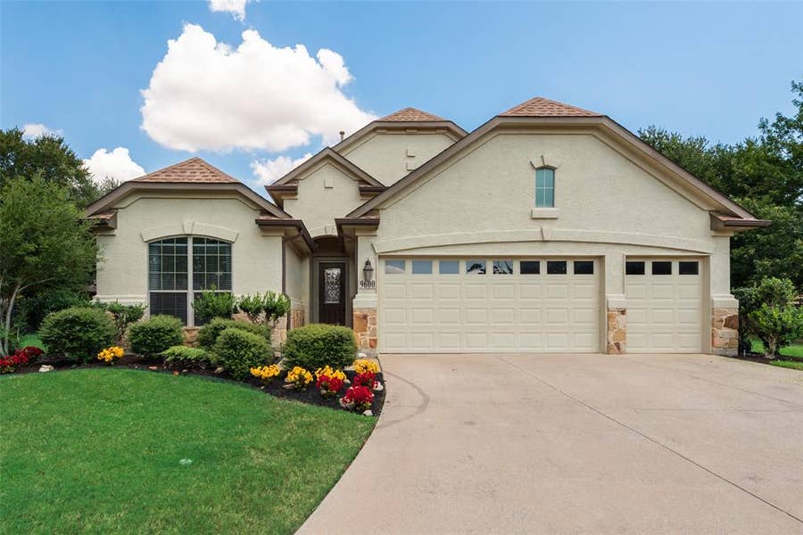 Property photo for 9600 Rosewood Drive, Denton, TX