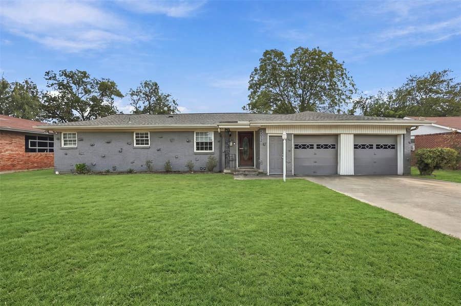 Property photo for 5012 Ira Street, Haltom City, TX