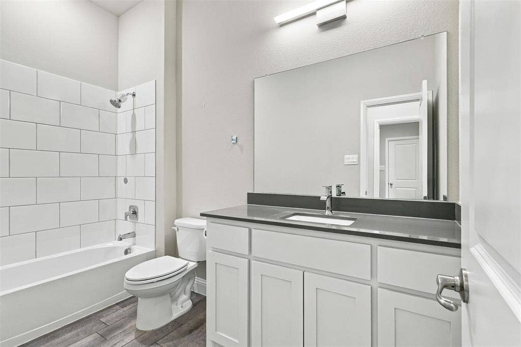 809 Pea Eye Drive, Midlothian, TX 76065 809 Pea Eye Drive, Midlothian, TX 76065