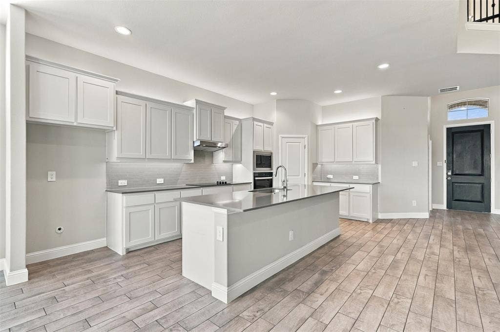 809 Pea Eye Drive, Midlothian, TX 76065 809 Pea Eye Drive, Midlothian, TX 76065