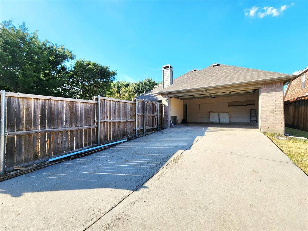 10307 Asheboro Street, Frisco, TX 75035 10307 Asheboro Street, Frisco, TX 75035