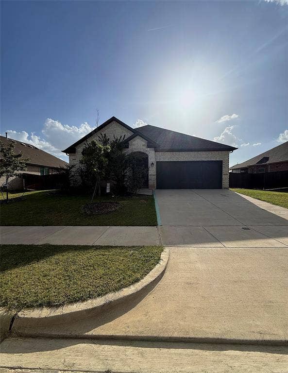 7304 Snyder Lane, Arlington, TX 76002 7304 Snyder Lane, Arlington, TX 76002