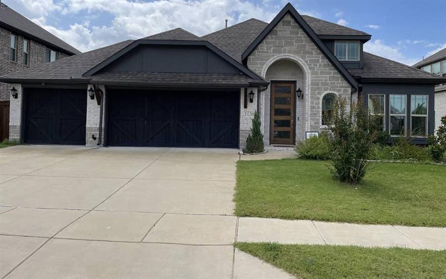 Property photo for 1120 Canterbury Lane, Forney, TX