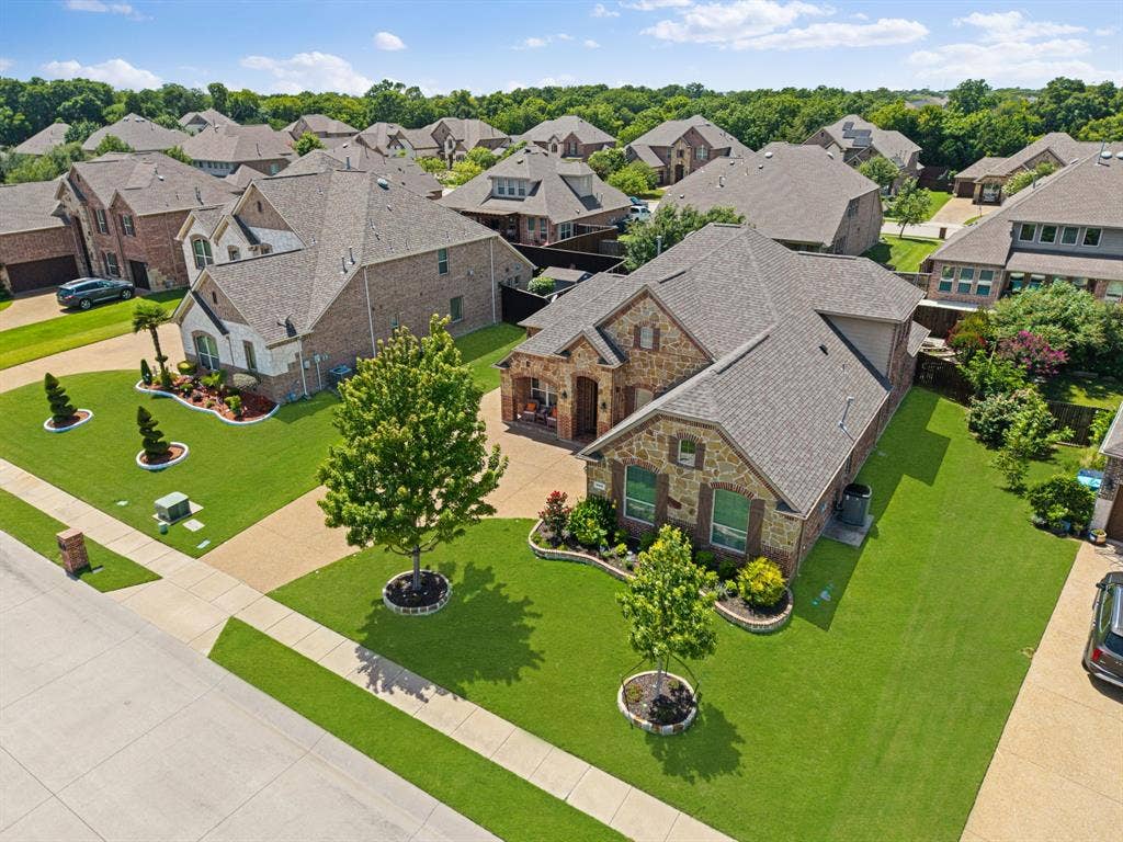 9902 Clubhouse Circle, Rowlett, TX 75089 9902 Clubhouse Circle, Rowlett, TX 75089