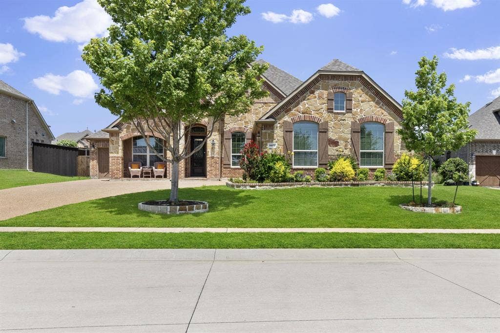 9902 Clubhouse Circle, Rowlett, TX 75089 9902 Clubhouse Circle, Rowlett, TX 75089