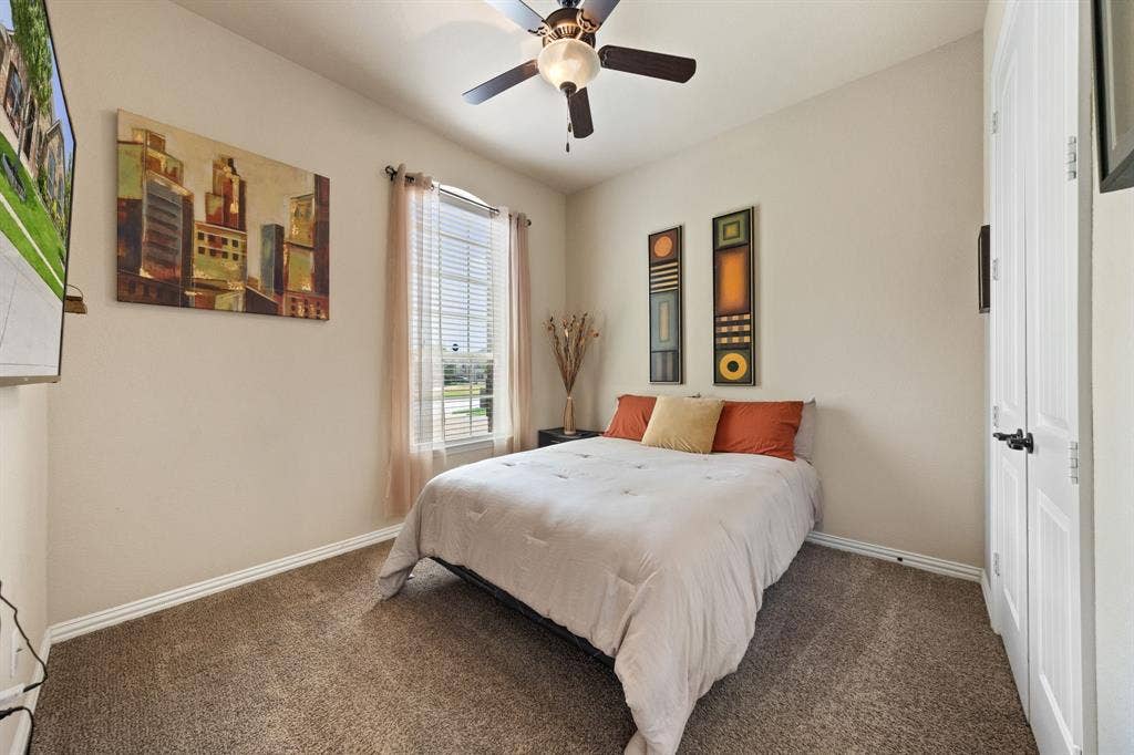 9902 Clubhouse Circle, Rowlett, TX 75089 9902 Clubhouse Circle, Rowlett, TX 75089