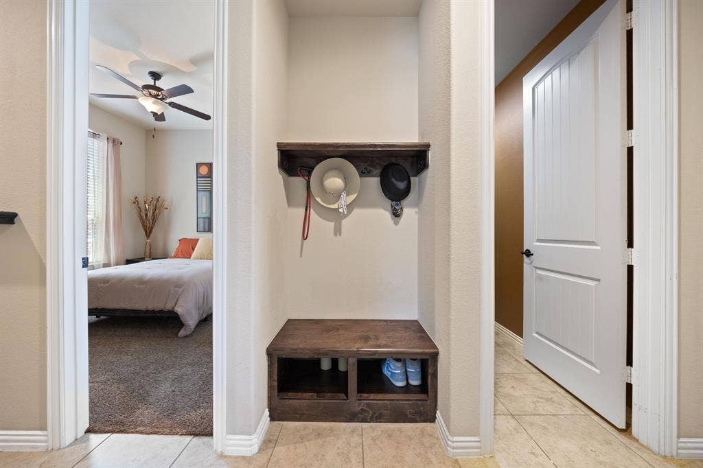 9902 Clubhouse Circle, Rowlett, TX 75089 9902 Clubhouse Circle, Rowlett, TX 75089