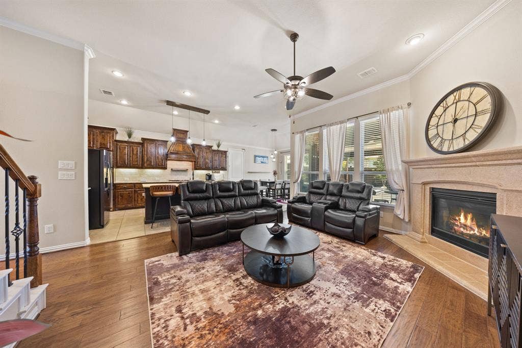 9902 Clubhouse Circle, Rowlett, TX 75089 9902 Clubhouse Circle, Rowlett, TX 75089