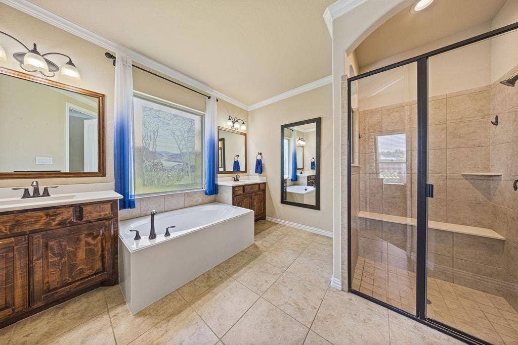 9902 Clubhouse Circle, Rowlett, TX 75089 9902 Clubhouse Circle, Rowlett, TX 75089