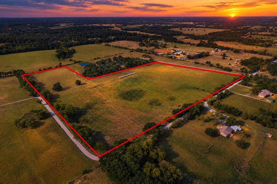 Property photo for 4570 County Road 123, Gainesville, TX