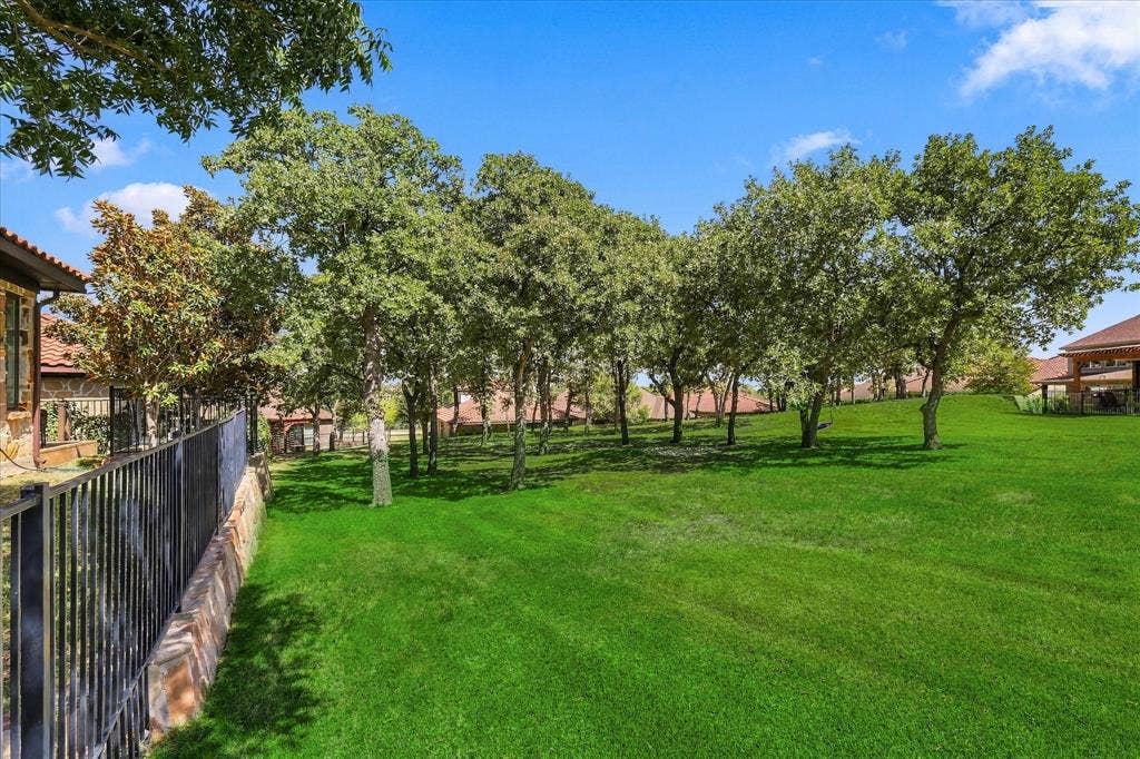 2912 Siena Drive, Denton, TX 76210 2912 Siena Drive, Denton, TX 76210