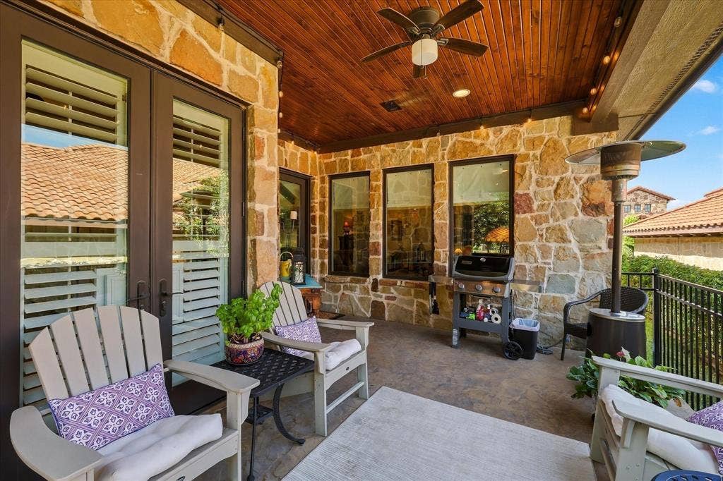 2912 Siena Drive, Denton, TX 76210 2912 Siena Drive, Denton, TX 76210
