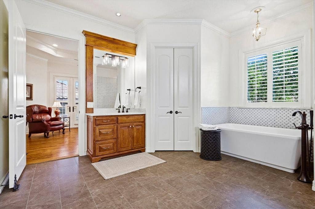 2912 Siena Drive, Denton, TX 76210 2912 Siena Drive, Denton, TX 76210