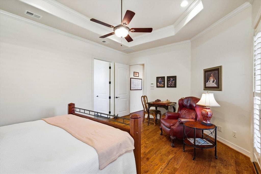 2912 Siena Drive, Denton, TX 76210 2912 Siena Drive, Denton, TX 76210