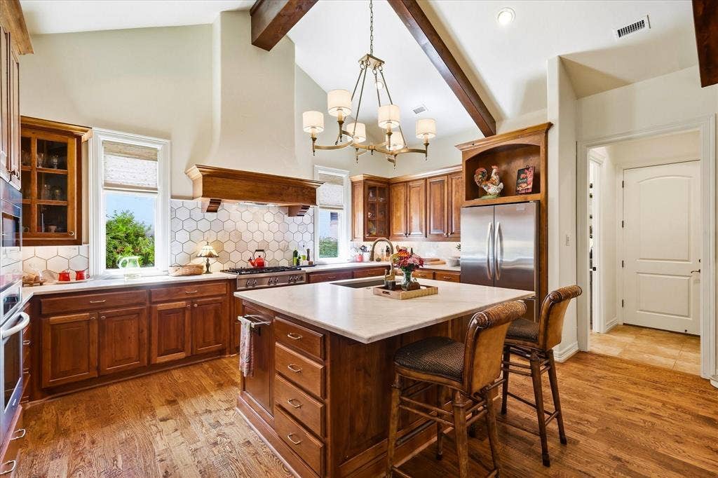2912 Siena Drive, Denton, TX 76210 2912 Siena Drive, Denton, TX 76210