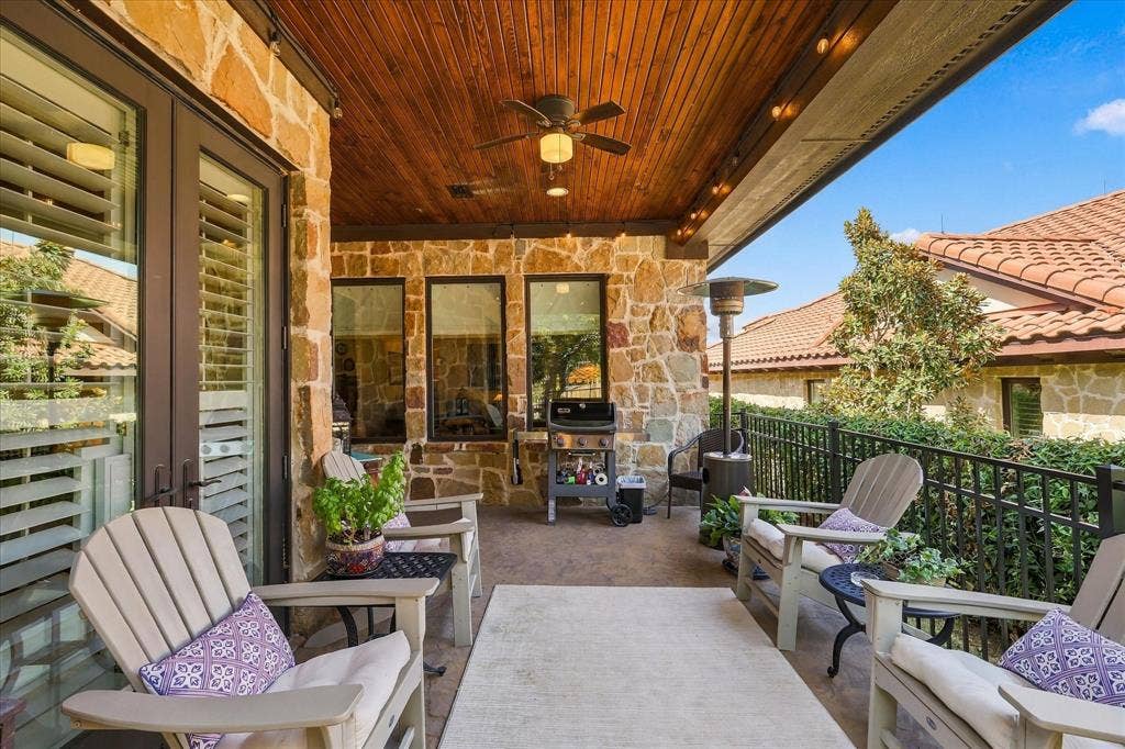 2912 Siena Drive, Denton, TX 76210 2912 Siena Drive, Denton, TX 76210