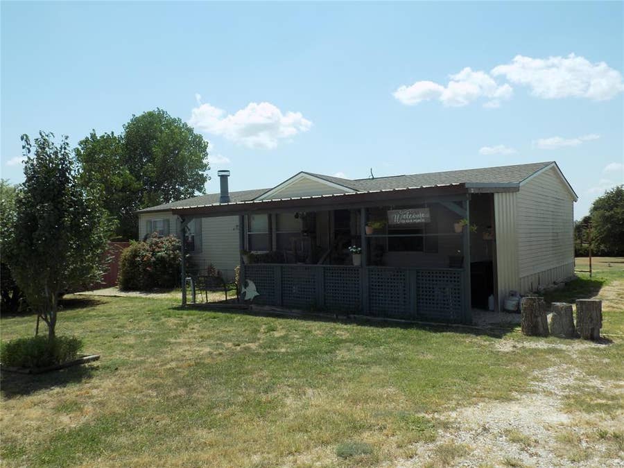 Property photo for 192 Salt Grass Circle, Poolville, TX