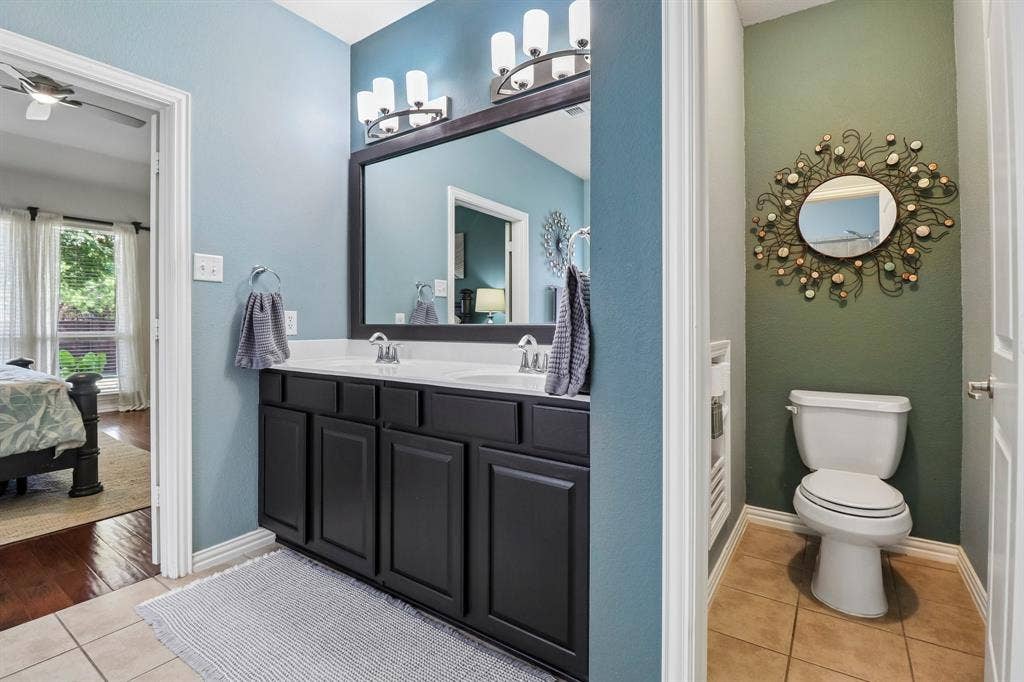 10700 Leesa Drive, McKinney, TX 75072 Primary Bathroom