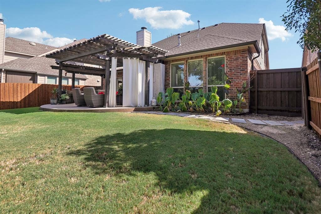 10700 Leesa Drive, McKinney, TX 75072 Large Backyard