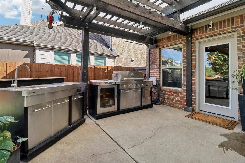 10700 Leesa Drive, McKinney, TX 75072 Outdoor Kitchen
