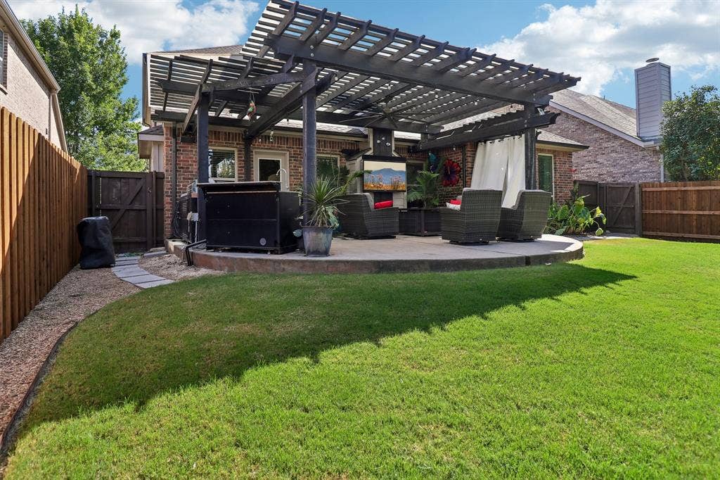 10700 Leesa Drive, McKinney, TX 75072 Large Backyard