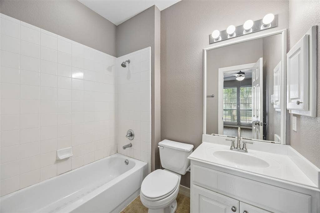 3943 N Hall Street, Dallas, TX 75219 3943 N Hall Street, Dallas, TX 75219